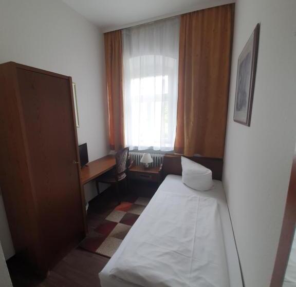 标准单人间, & Restaurant Krone