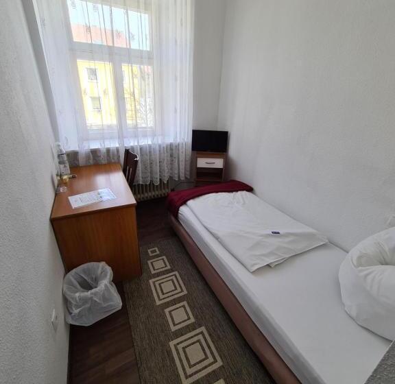 单人基本间, & Restaurant Krone