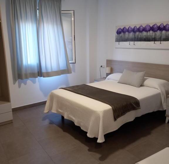 Номер Стандарт, Hostal Delia