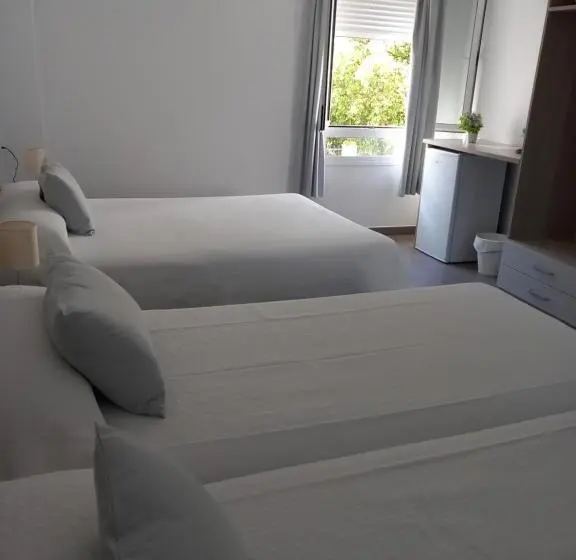 スタンダードルーム, Hostal Delia