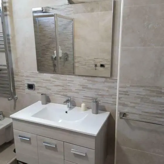Habitació Quàdruple Deluxe, Caesar S B&b