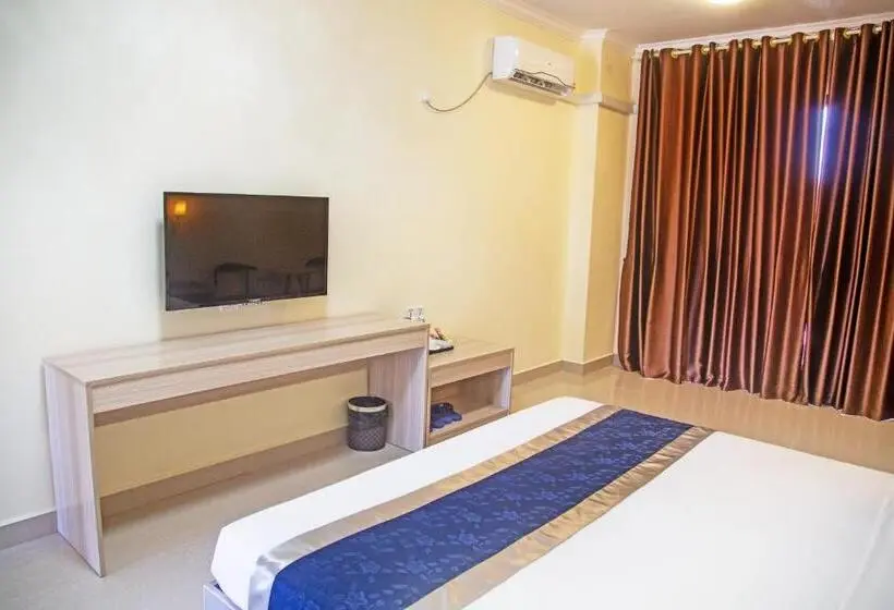 キングサイズベッドのデラックスルーム, City Comfort Airport Hotel Phnom Penh
