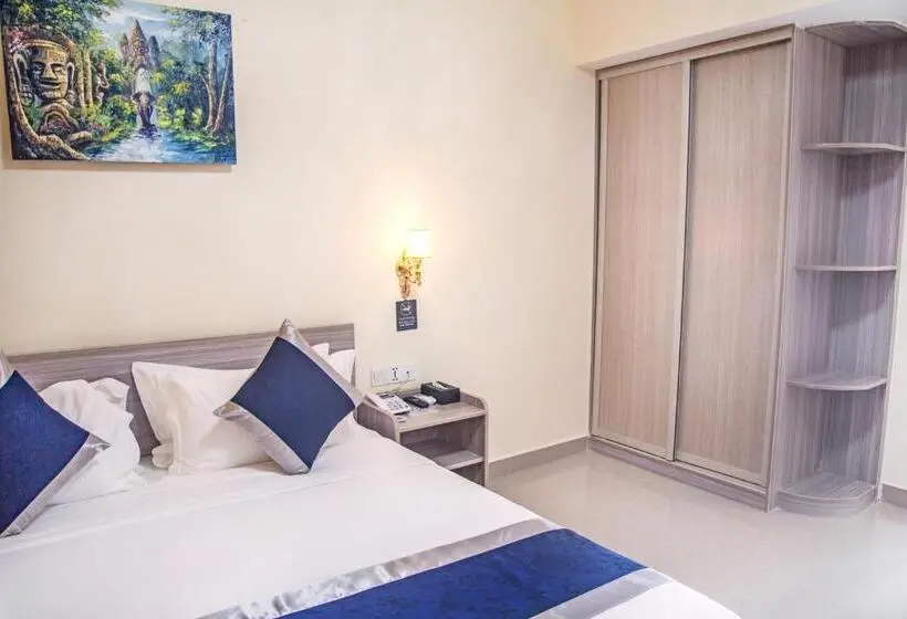 キングサイズベッドのエクゼクティブルーム, City Comfort Airport Hotel Phnom Penh