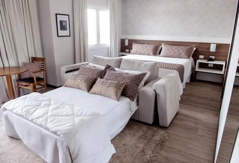 سوئیت با تخت بزرگ, Villas