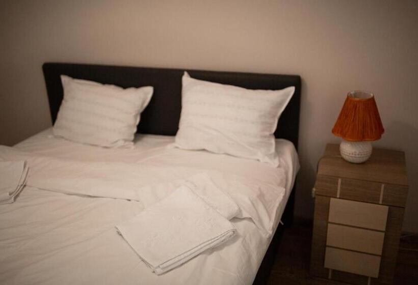 バルコニー付きスタンダードステューディオ, Viking Apartment Grigo