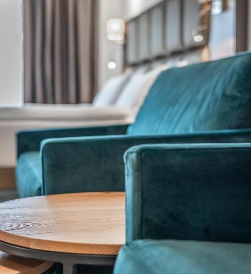 غرفة ديلوكس سرير كينج, Charm Boutique