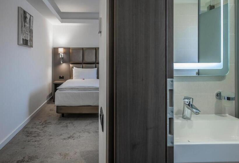 غرفة قياسية, Charm Boutique