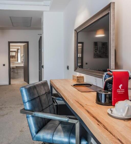 غرفة ديلوكس سرير كينج, Charm Boutique