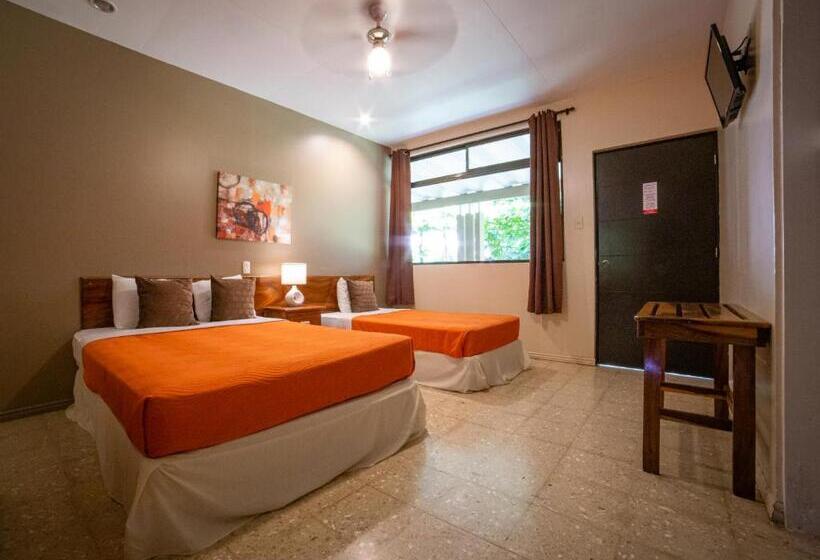 غرفة ديلوكس ثلاثية, Diriá Santa Cruz