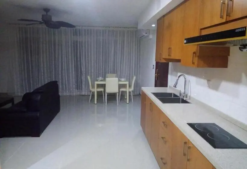 آپارتمان 1 خوابه با چشم‌انداز استخر, Residences Sommet Port Salut