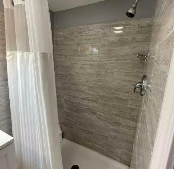 اتاق استاندارد با تخت بزرگ, Aquastar Inn