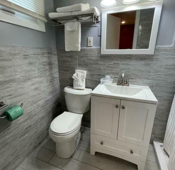 带大床的标准间, Aquastar Inn