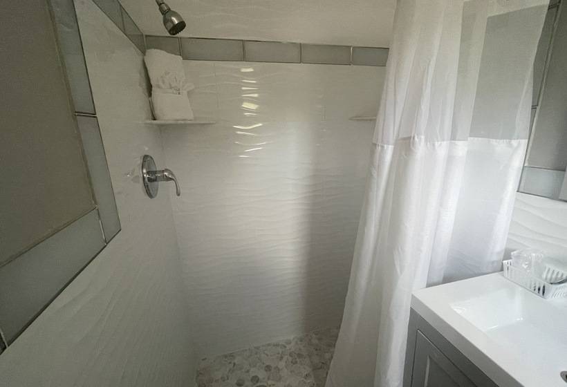 חדר סטנדרט, Aquastar Inn