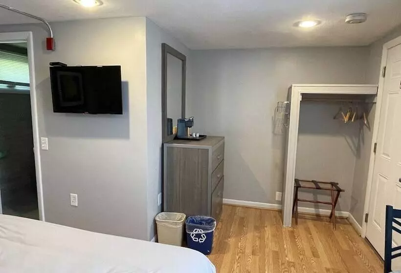 اتاق لوکس یک تخته, Aquastar Inn