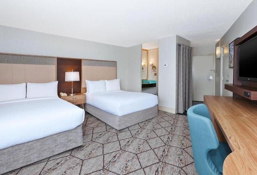 חדר סטנדרט, Crowne Plaza Syracuse, An Ihg