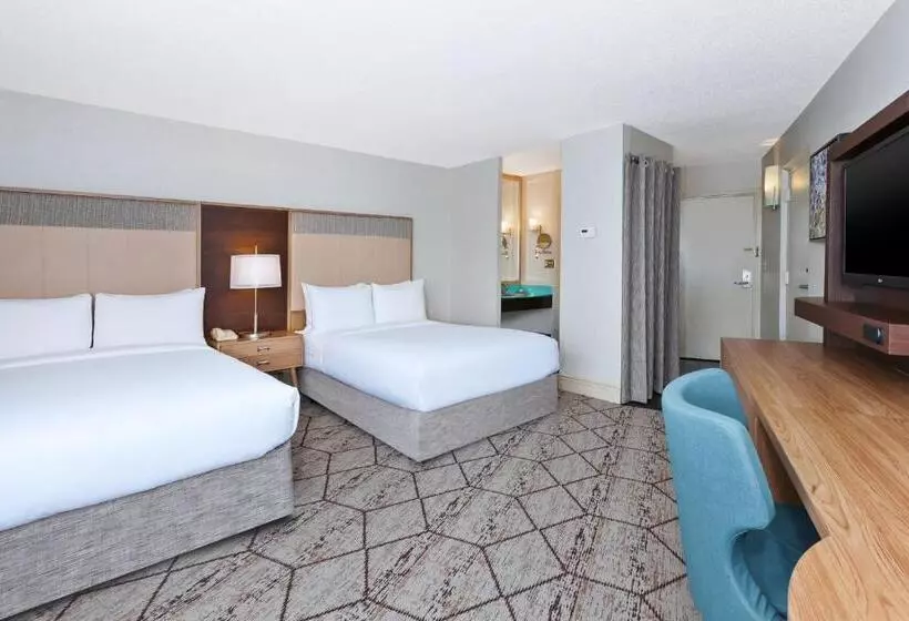اتاق استاندارد, Crowne Plaza Syracuse, An Ihg