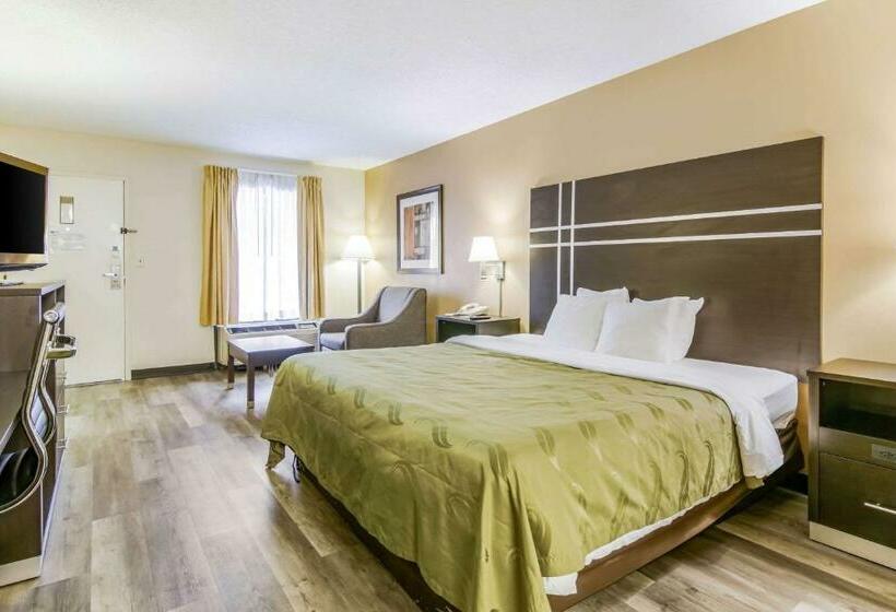 스탠다드 룸 킹사이즈 침대, Quality Inn