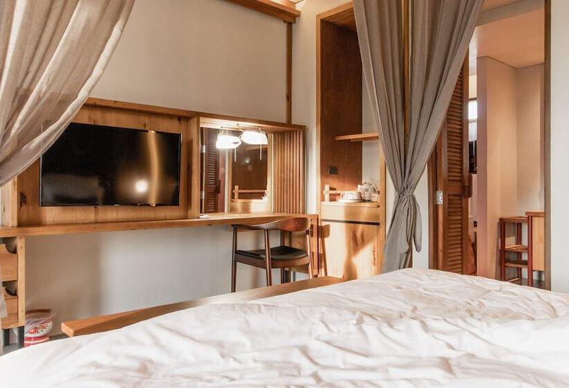 Camera Deluxe, Gahn   Sha Plus