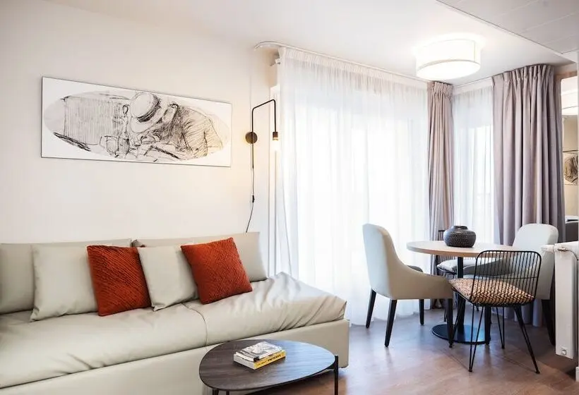 1 Bedroom Apartment