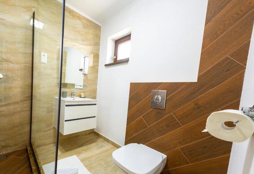 اتاق استاندارد, Casa Cu Nuc