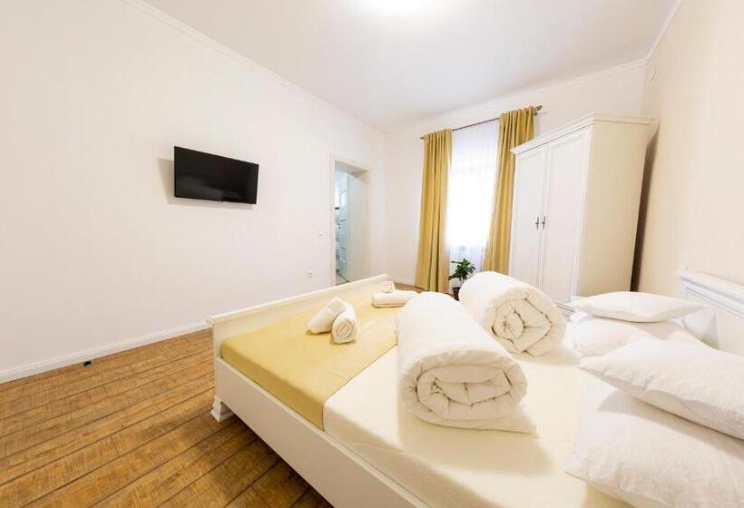 اتاق استاندارد, Casa Cu Nuc