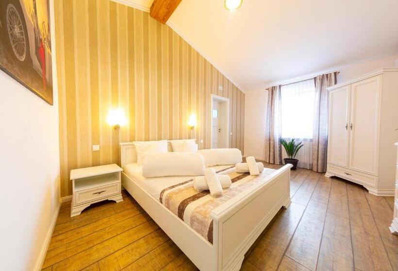 اتاق استاندارد, Casa Cu Nuc