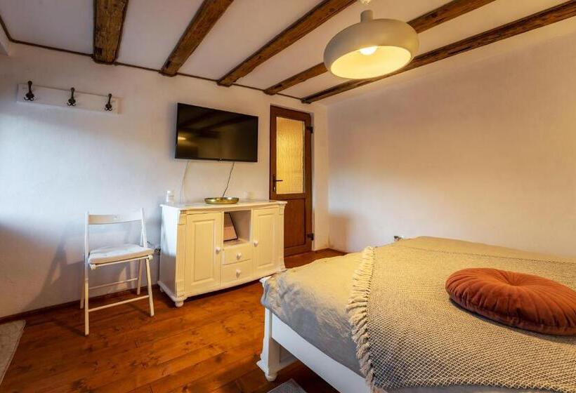 带大床的高级房间, Flori Haus Saschiz