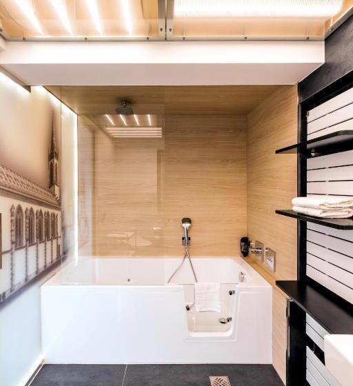 جناح جونيور مزوَّد بشرفة, Rubezahlbaude