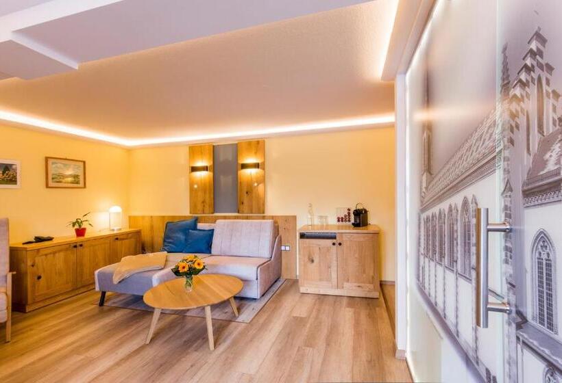 جناح جونيور مزوَّد بشرفة, Rubezahlbaude