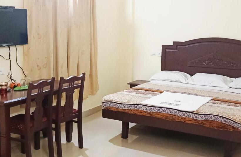 جناح جونيور, Govind Inn