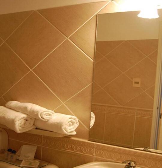 标准间, Mercedes Rambla