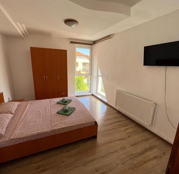 Апартаменты 2 Спальни, Vila Nei