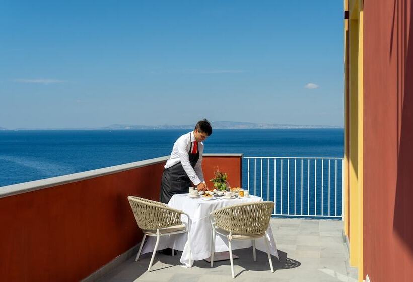 Deluxe Junior Suite Sea View