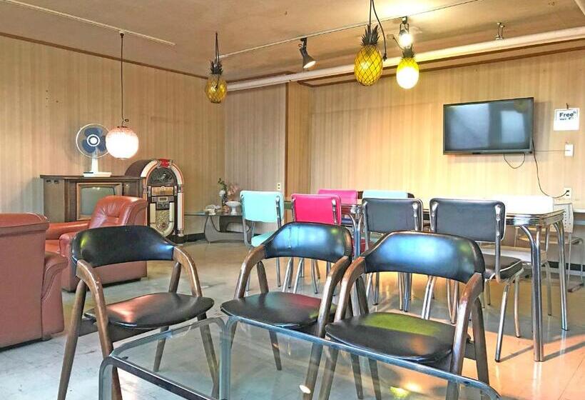 חדר משפחתי, Clover House Sapporo