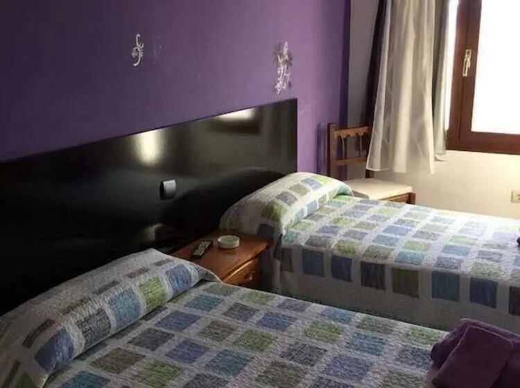 スタンダードルーム, Hostal Catedritos Ibéricos A 5 Km 154 A 5 Km De Oropesa A 1 Km De Herreruela De Oropesa