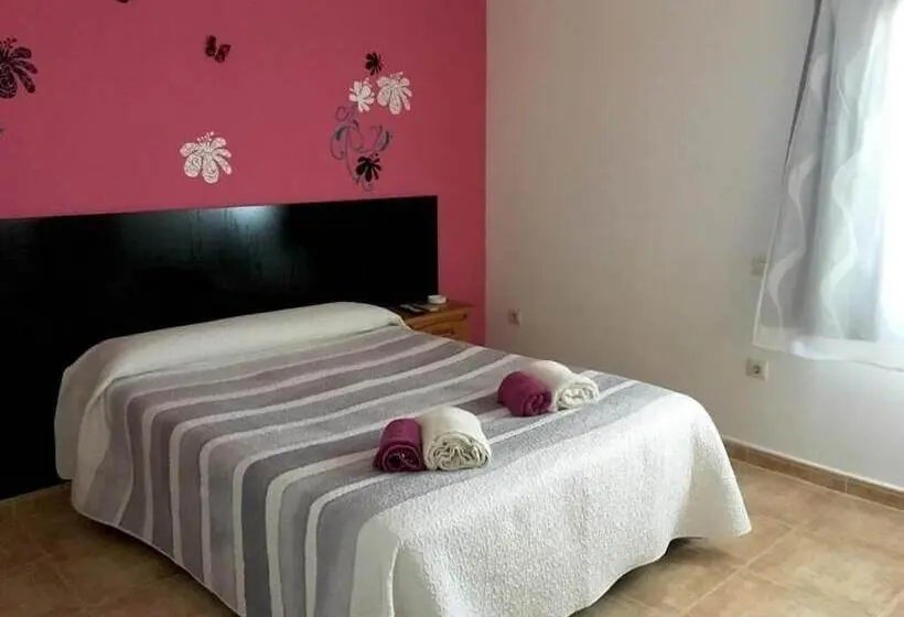 スタンダードルーム, Hostal Catedritos Ibéricos A 5 Km 154 A 5 Km De Oropesa A 1 Km De Herreruela De Oropesa