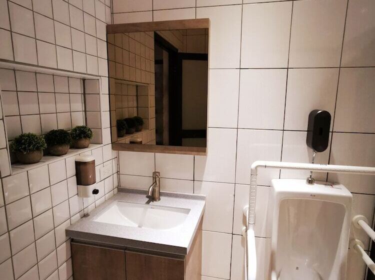 اتاق استاندارد با سرویس بهداشتی مشترک, Bluewater Hotel Xpark Gloria Outlets Taoyuan Baseball Stadium