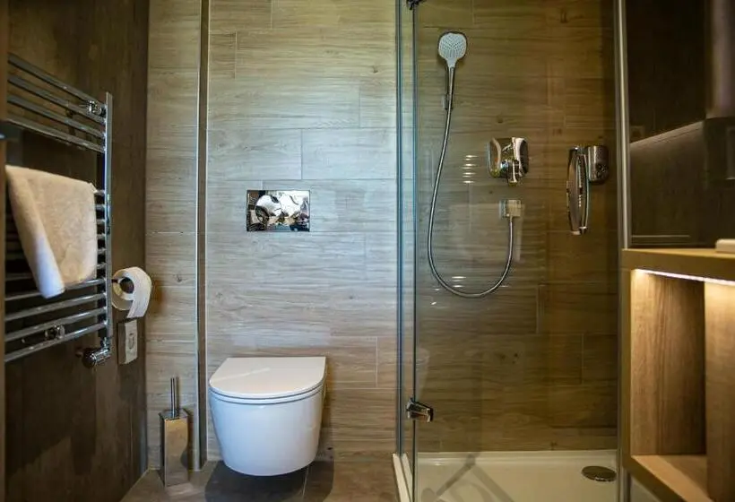 キングサイズベッドのスタンダードルーム, Lignum