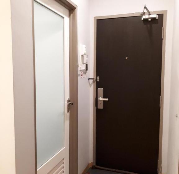 Quarto Deluxe, Lumut