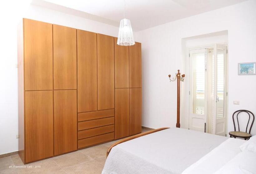 חדר סטנדרט לארבעה, Domus Petrosa