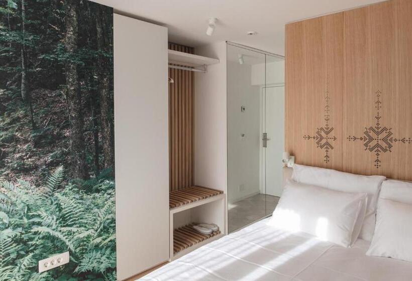 اتاق استاندارد با بالکن, Majerca