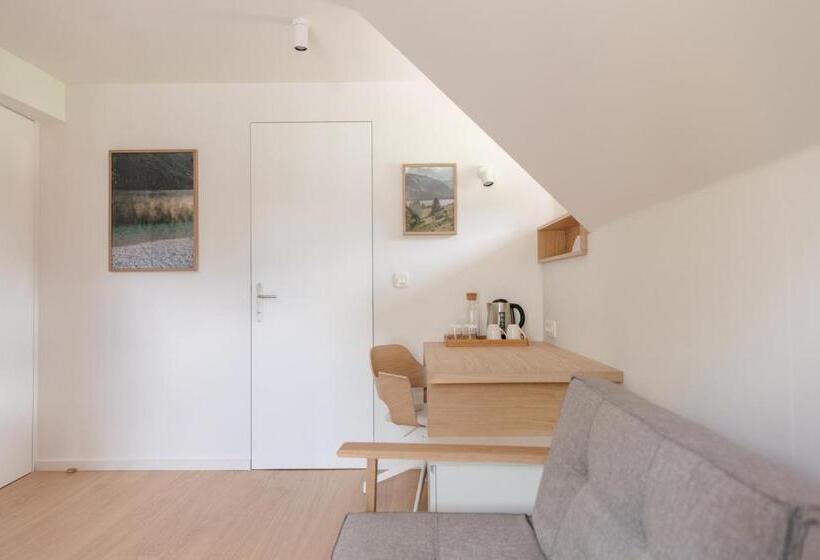 سوییت دوبلکس, Majerca