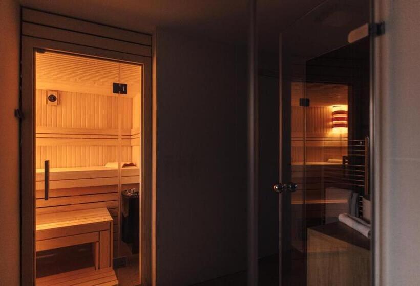 سوییت لوکس, Majerca