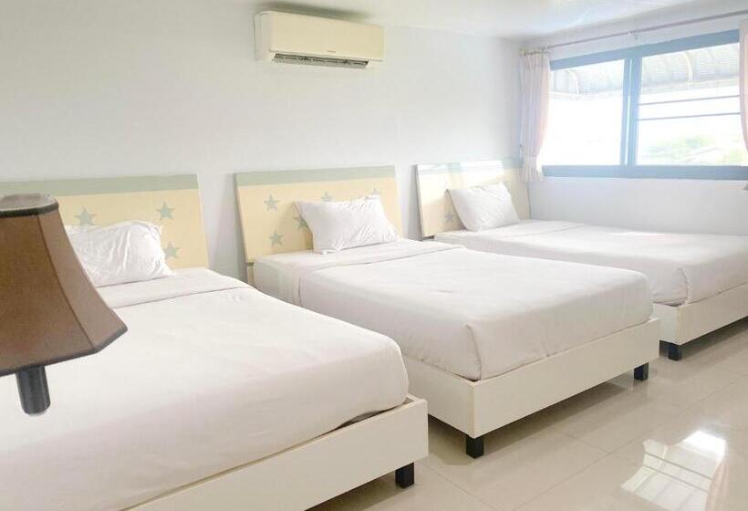 デラックストリプルルーム, Rimnam Hotel Suk Sawat 70