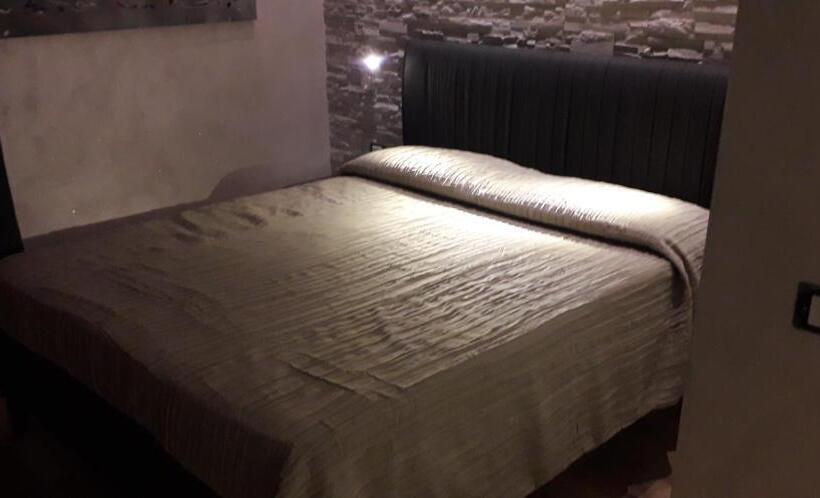 اتاق استاندارد, A 2 Passi Da