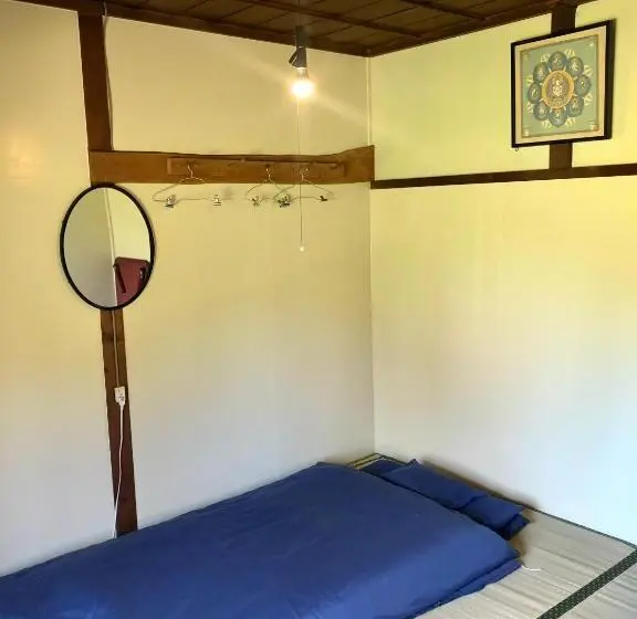 バス共有のスタンダードルーム, 自然の中の古民家ゲストハウスちゃいはな庵 Organic County Style Classic House Chaihana An