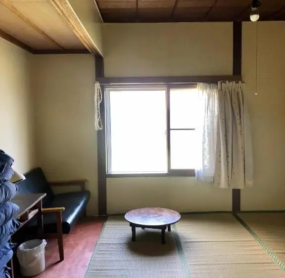 バス共有のスタンダードルーム, 自然の中の古民家ゲストハウスちゃいはな庵 Organic County Style Classic House Chaihana An