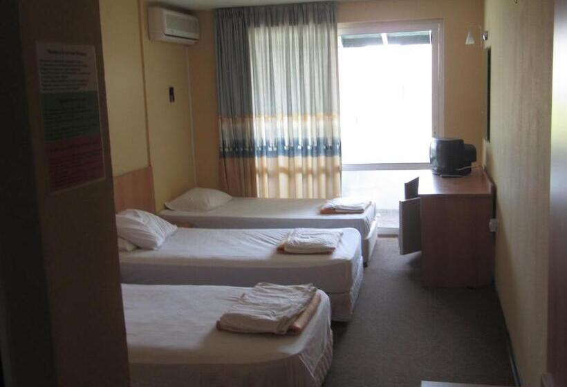 Семейный Номер, Hostel Papagal