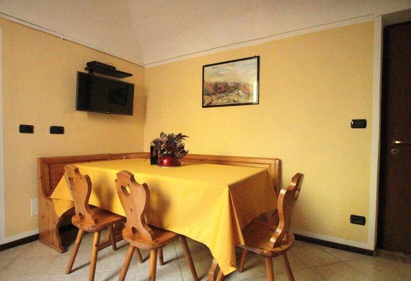 バルコニー付き1ベッドルームアパートメント, La Rocca Di Efisio