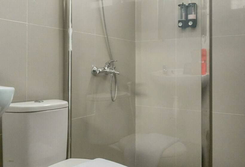Семейный Номер, Reddoorz @ Soekarno Hatta Indah
